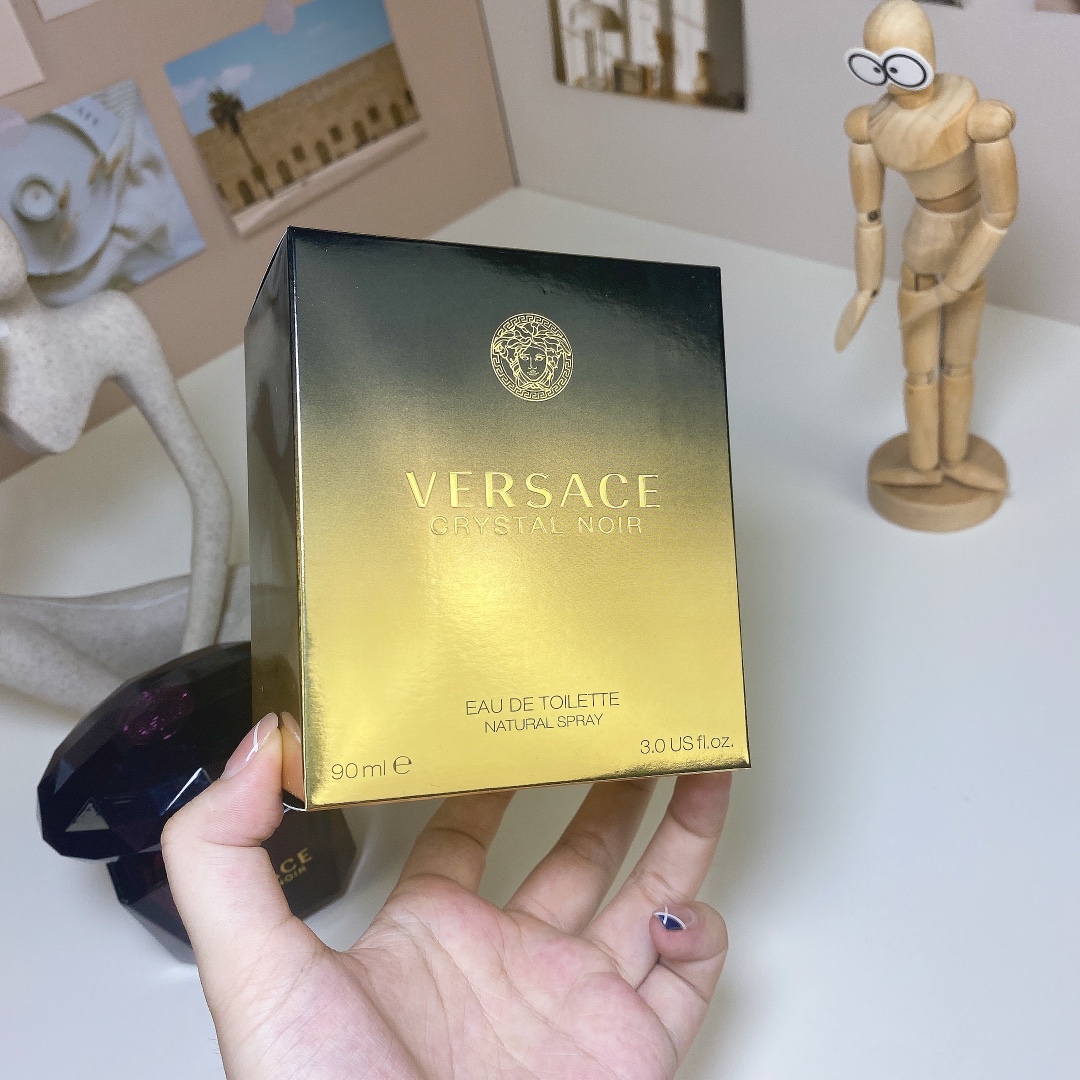 Versace perfume