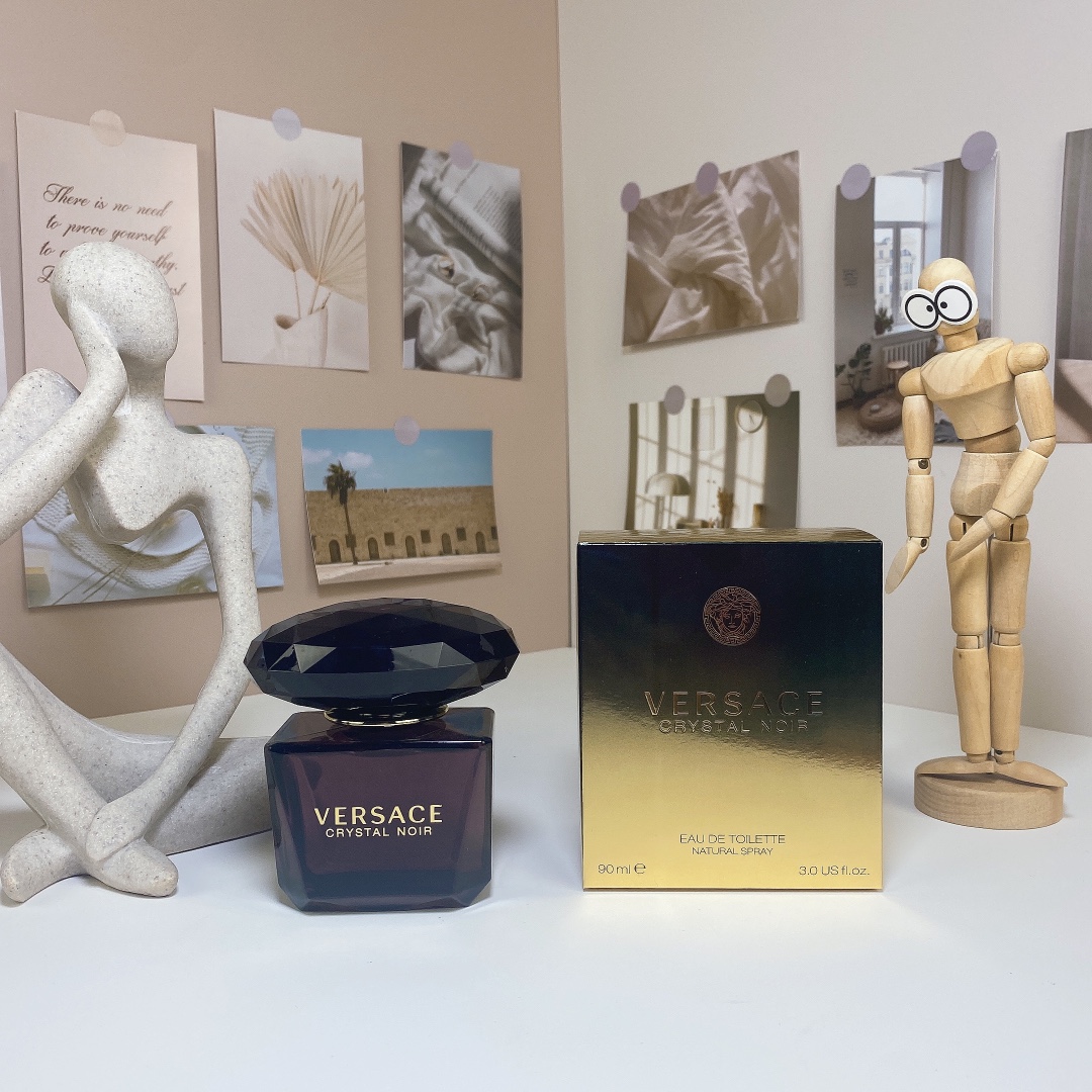 Versace perfume