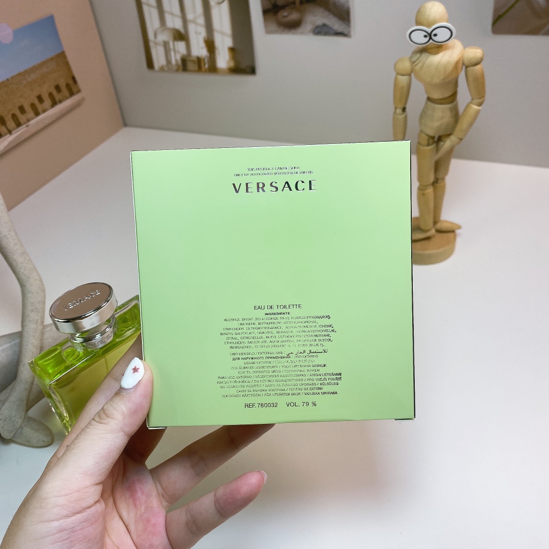 Versace perfume