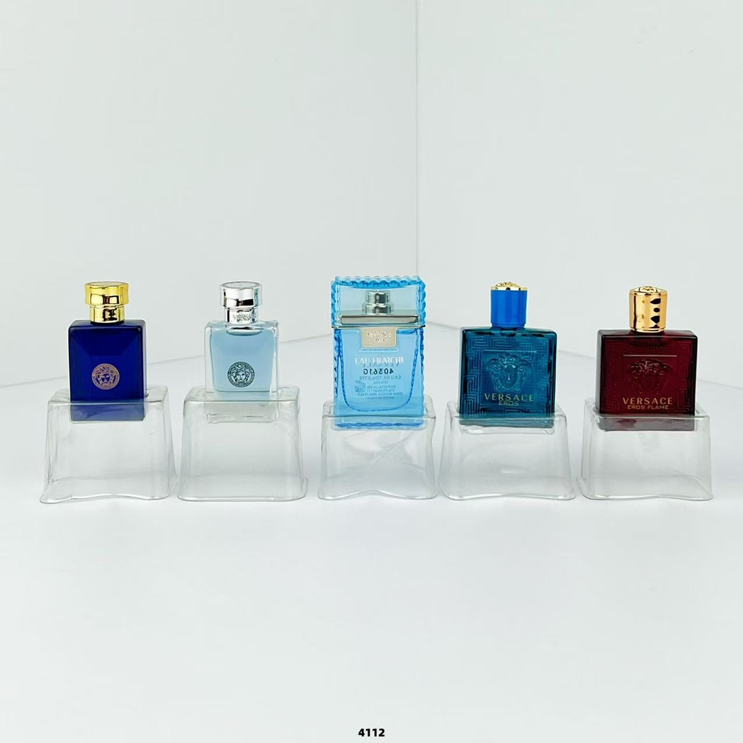 Versace perfume