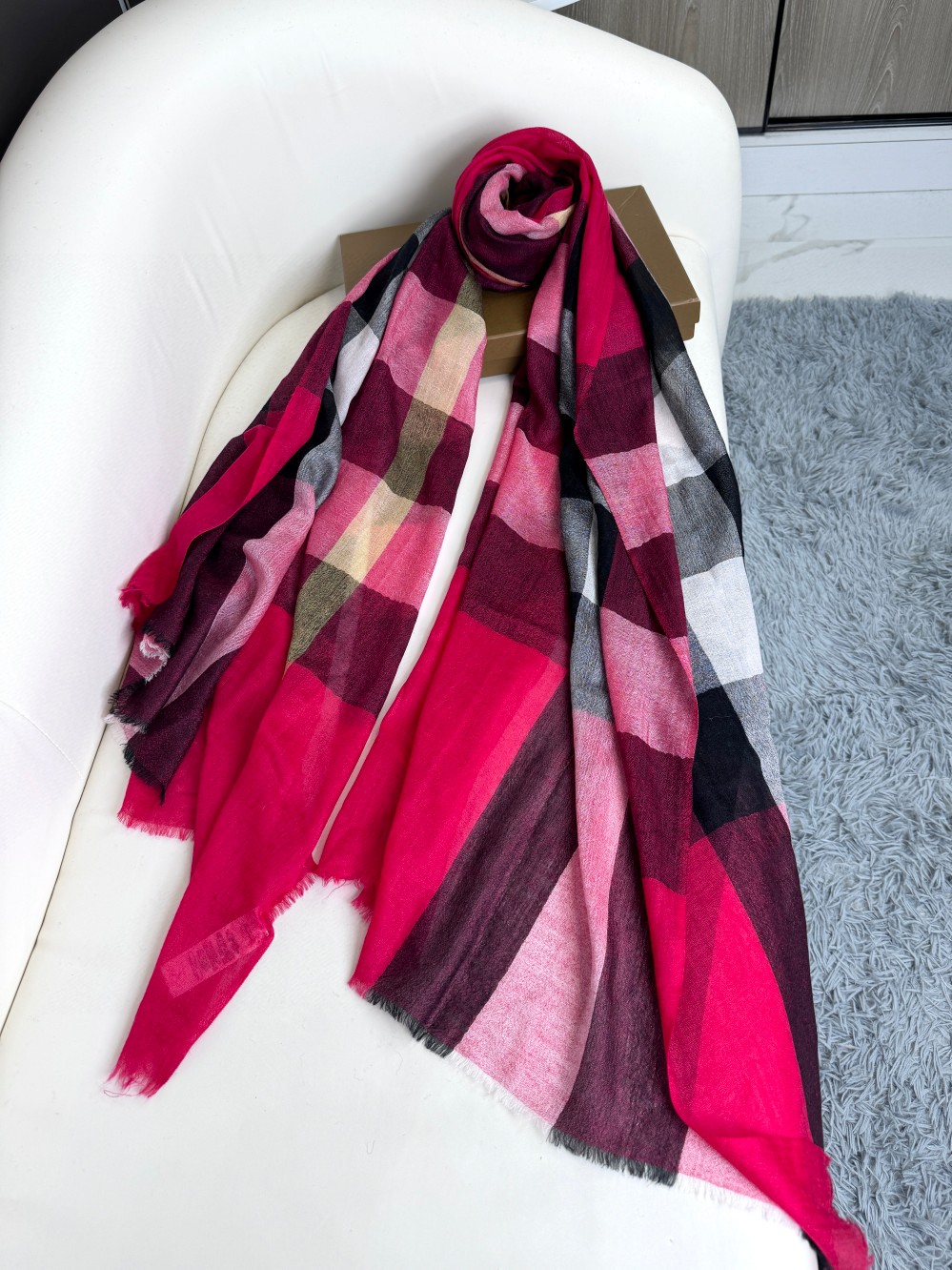 Burberry scarf