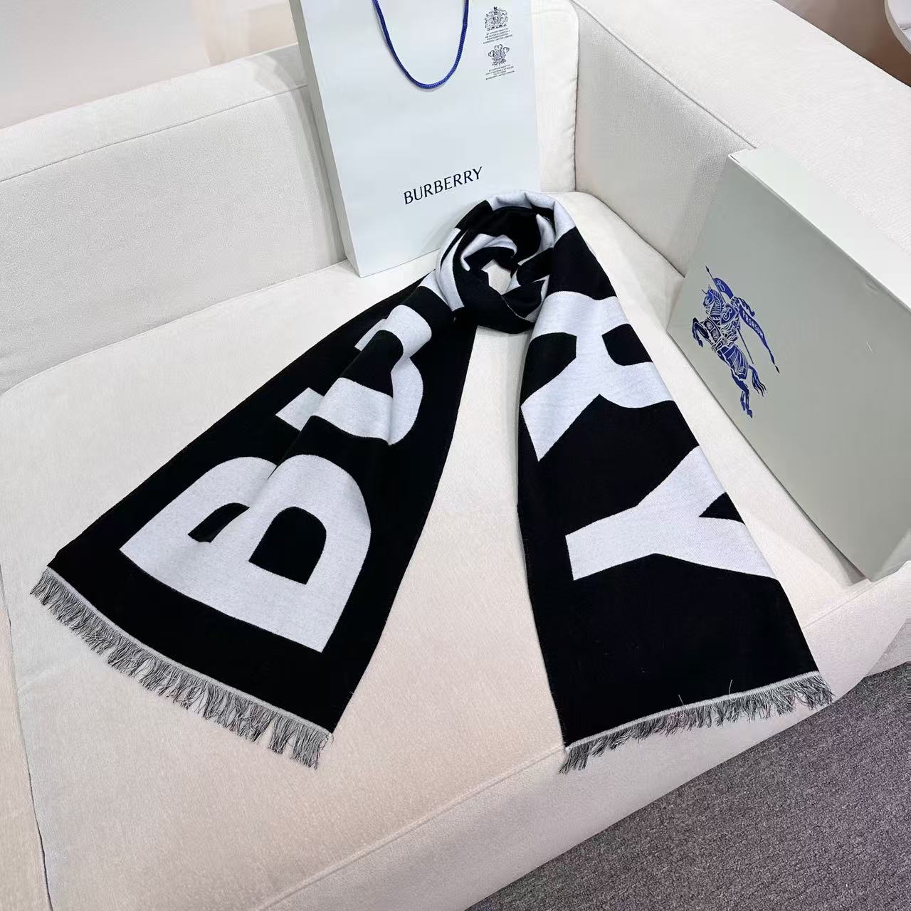 Burberry scarf