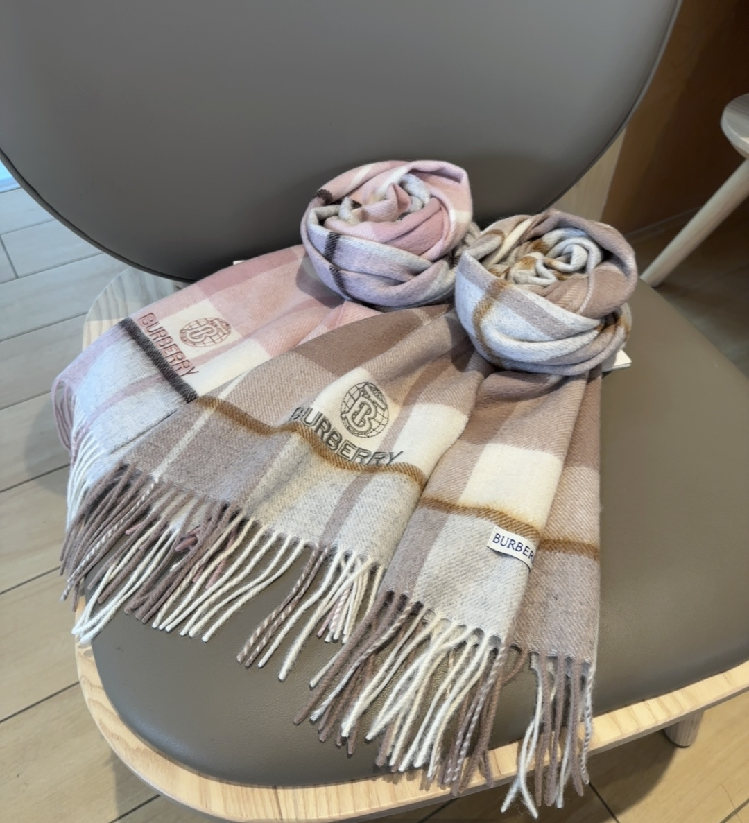 Burberry scarf