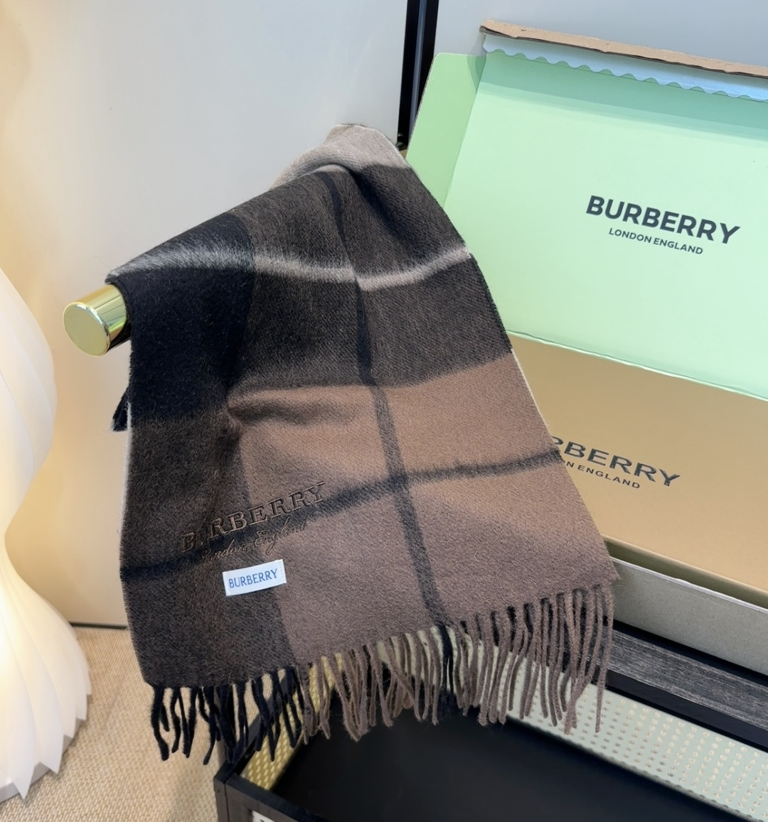 Burberry scarf