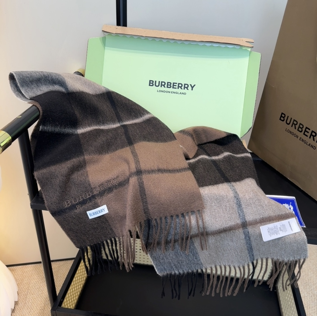 Burberry scarf