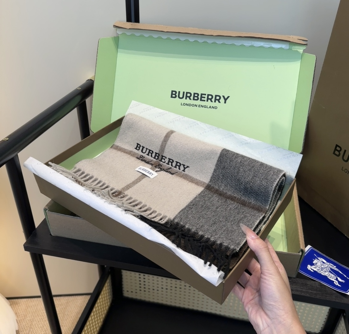 Burberry scarf