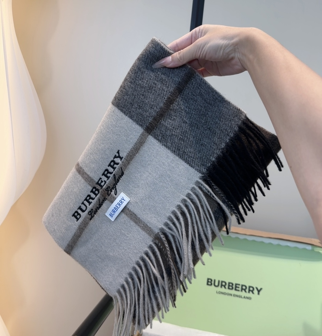 Burberry scarf