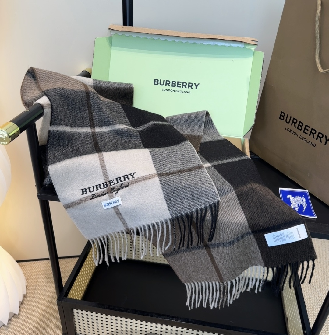 Burberry scarf