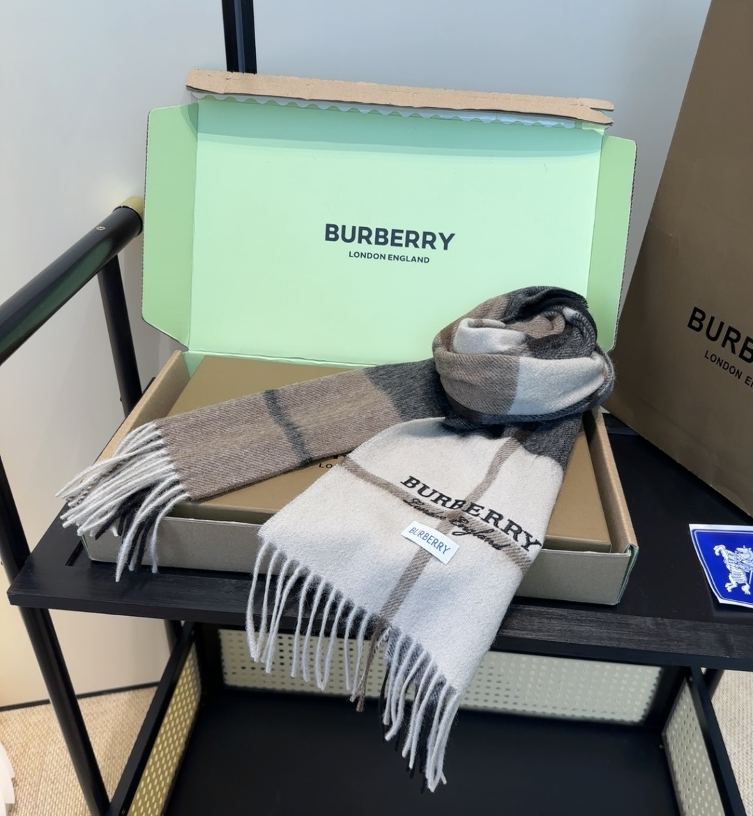 Burberry scarf