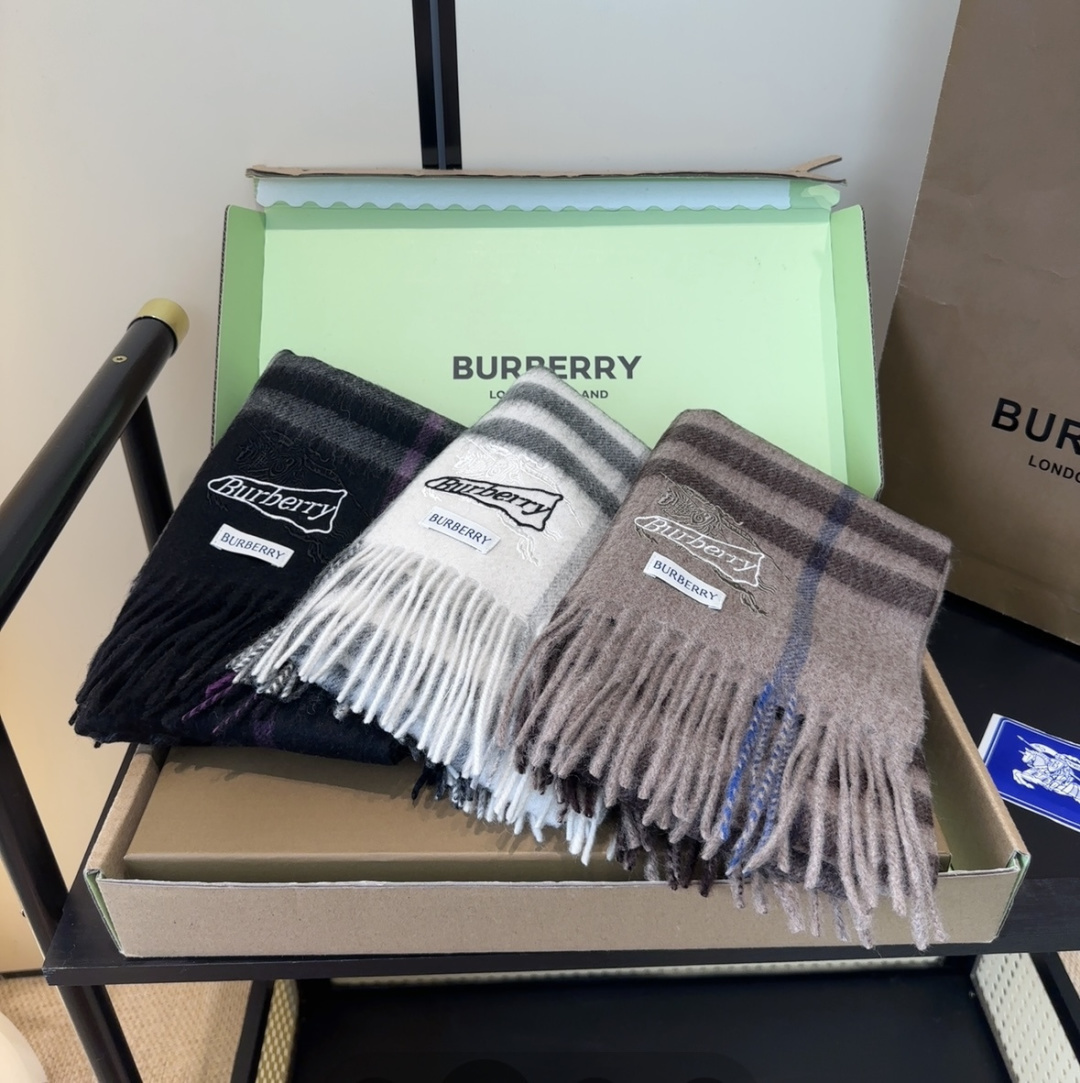 Burberry scarf