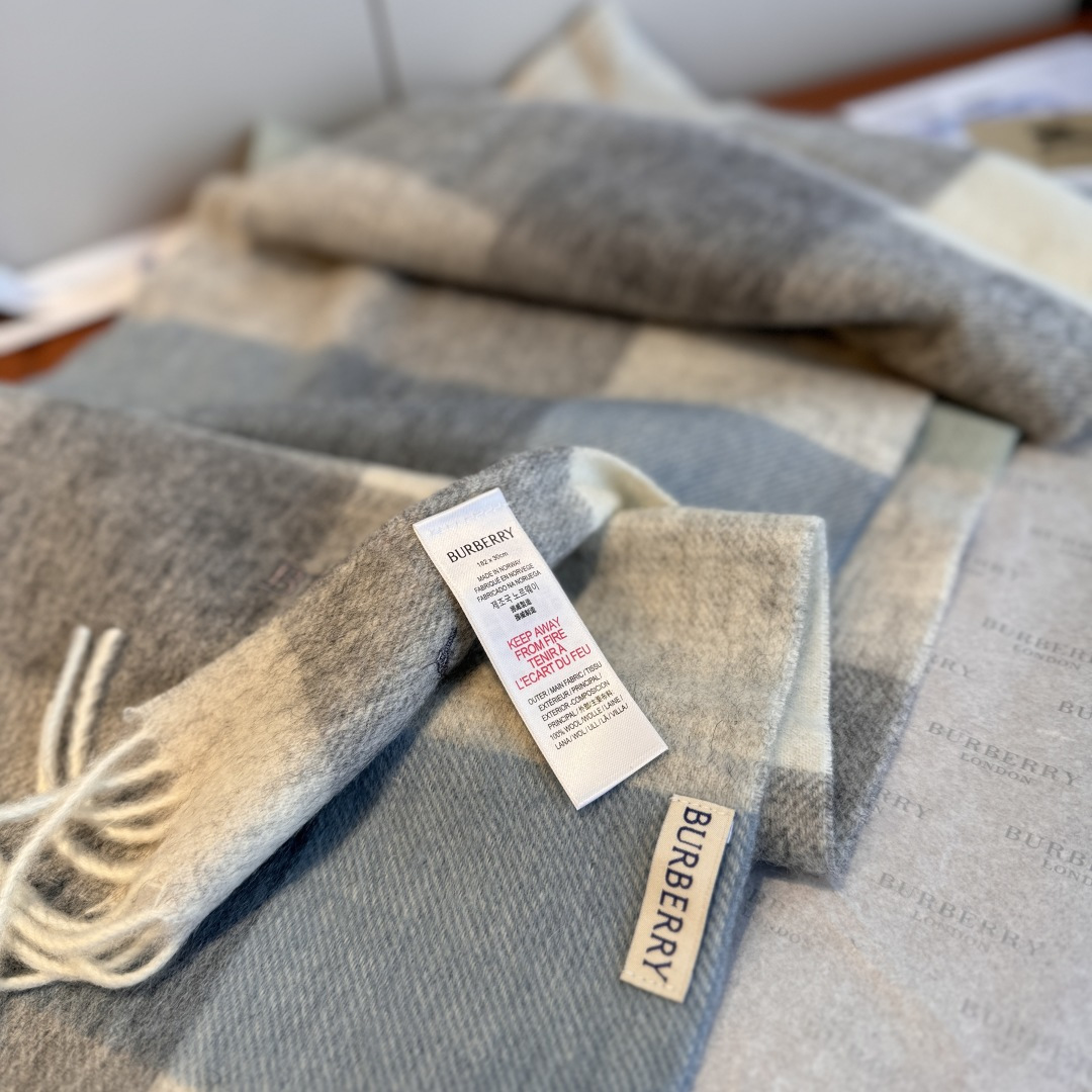 Burberry scarf