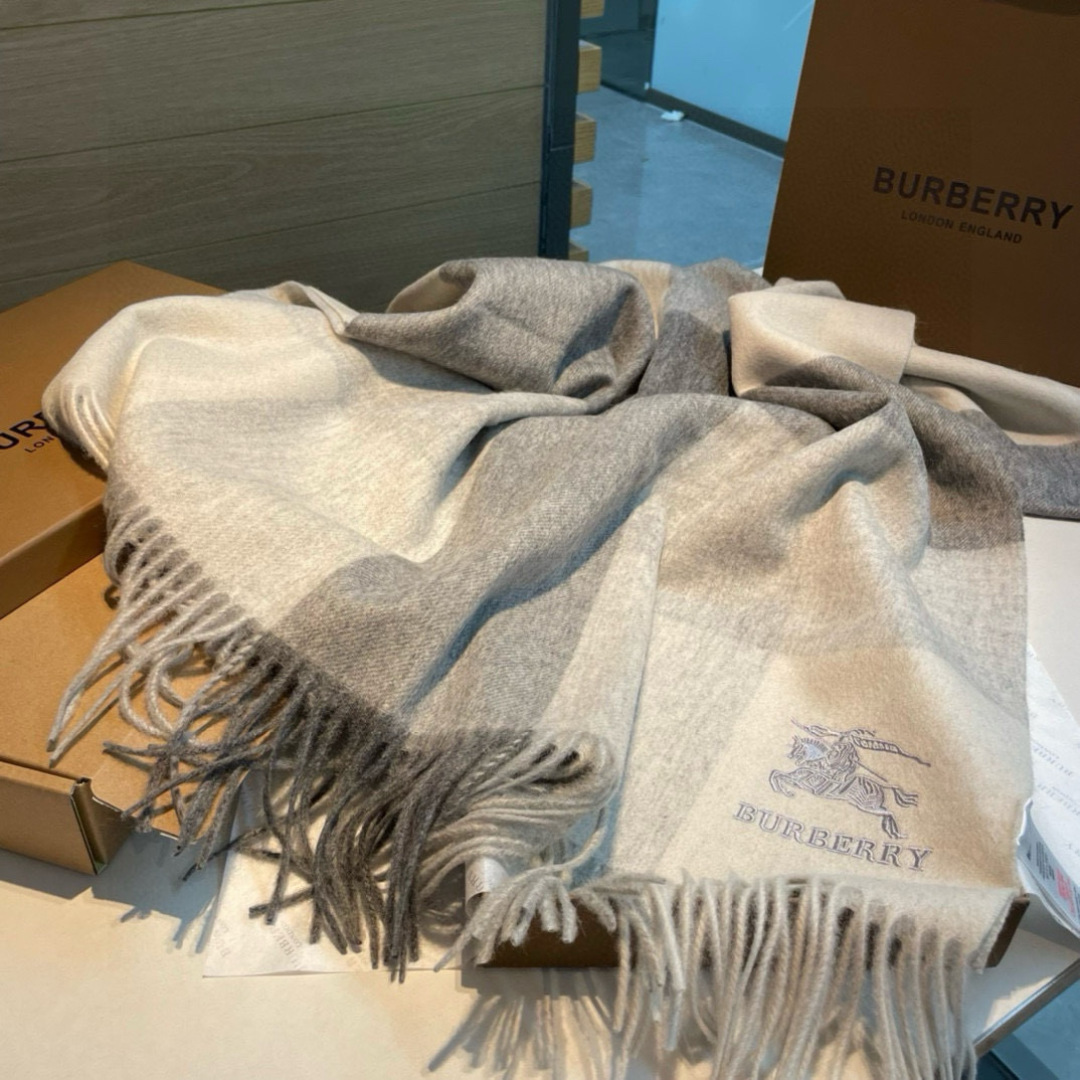 Burberry scarf