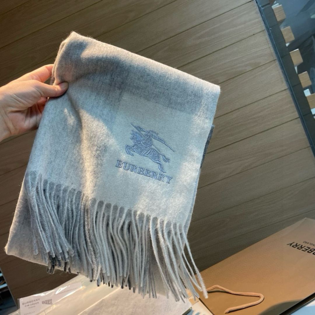 Burberry scarf