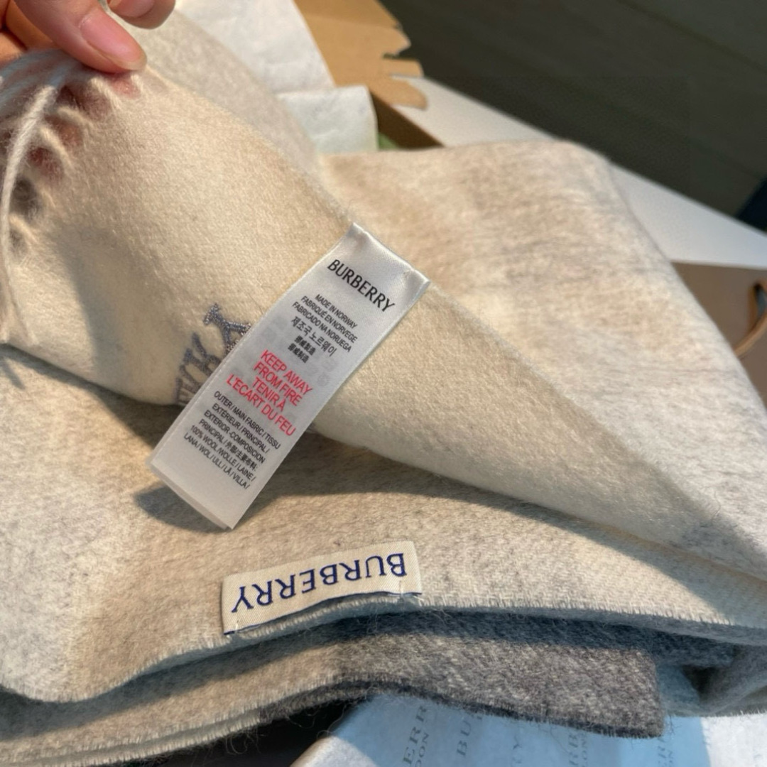 Burberry scarf