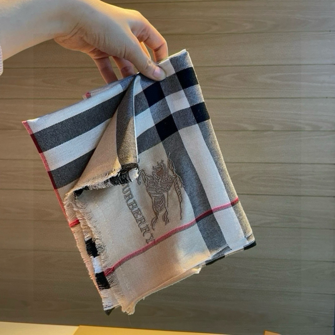 Burberry scarf