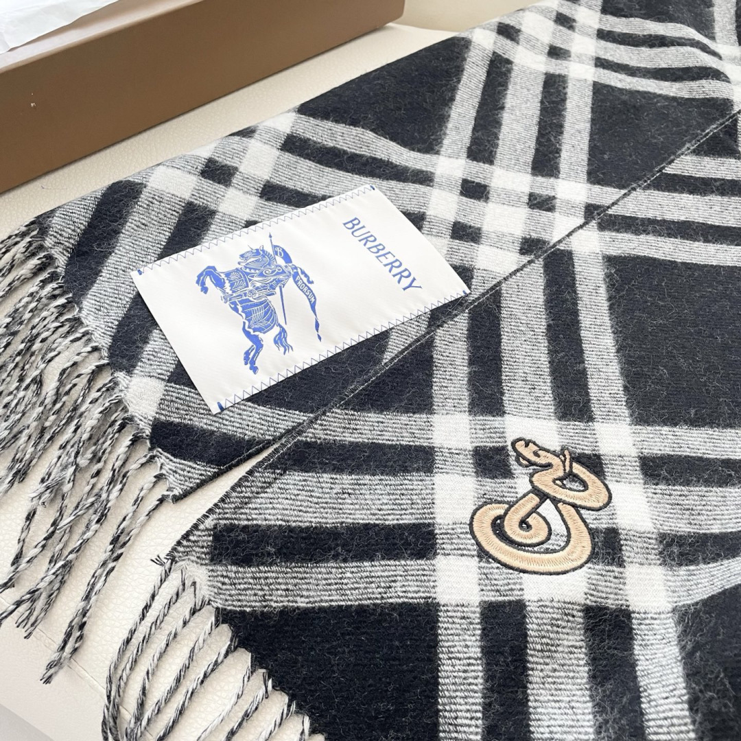 Burberry scarf