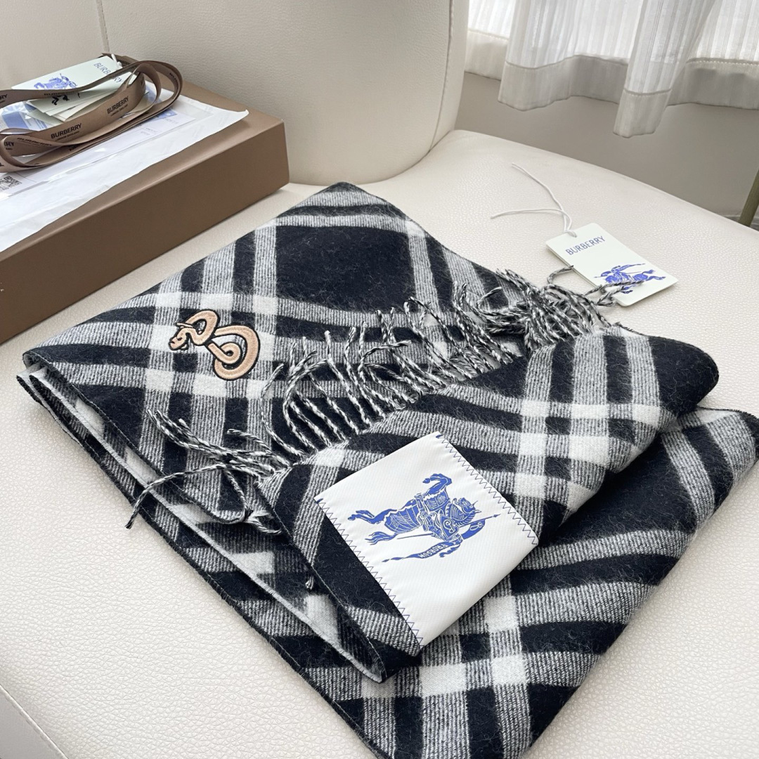 Burberry scarf