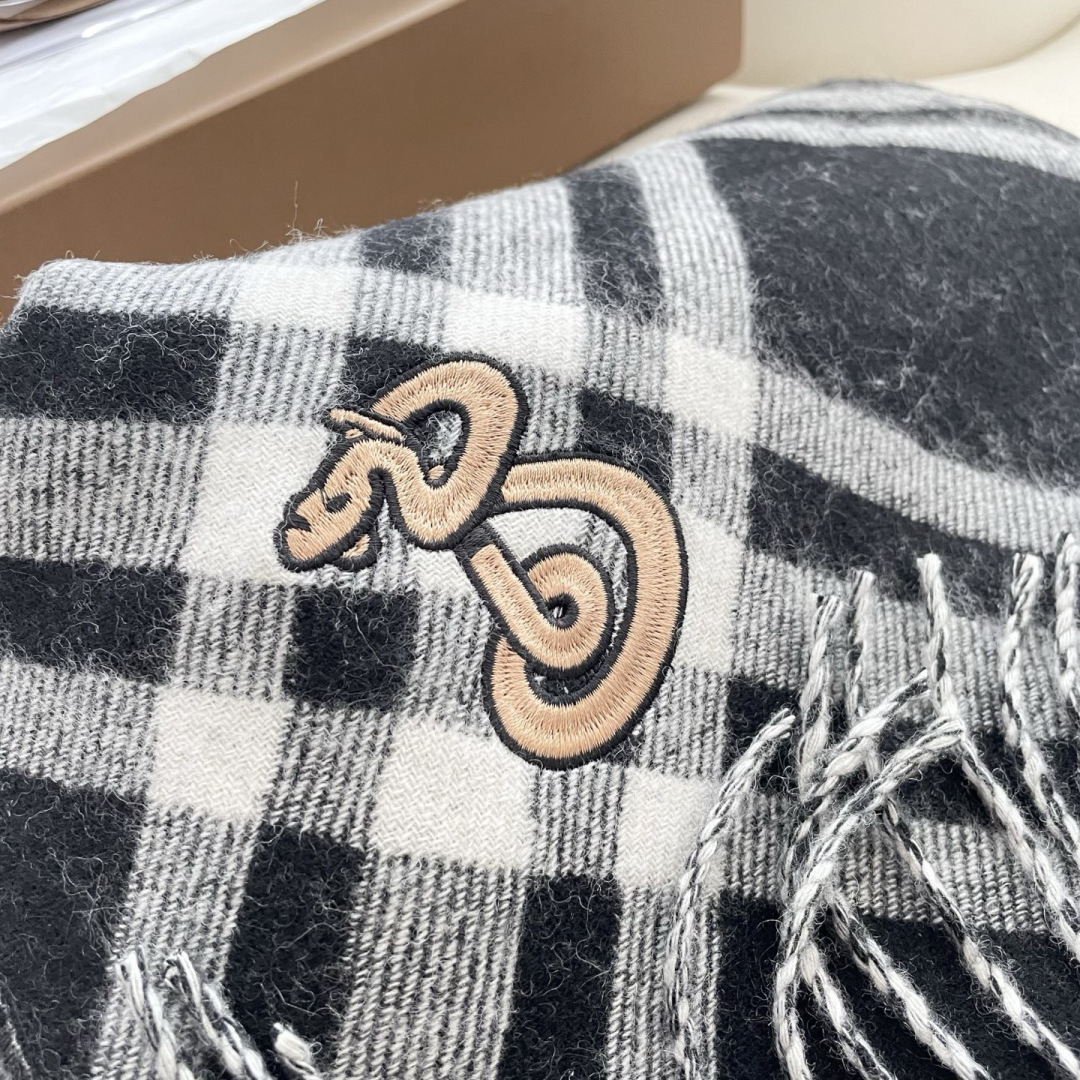 Burberry scarf