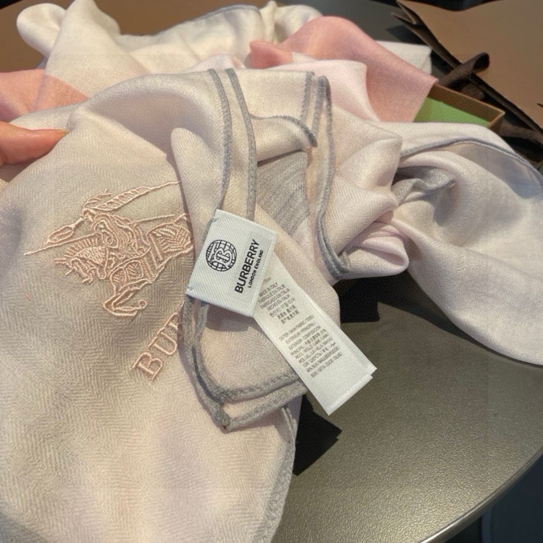 Burberry scarf