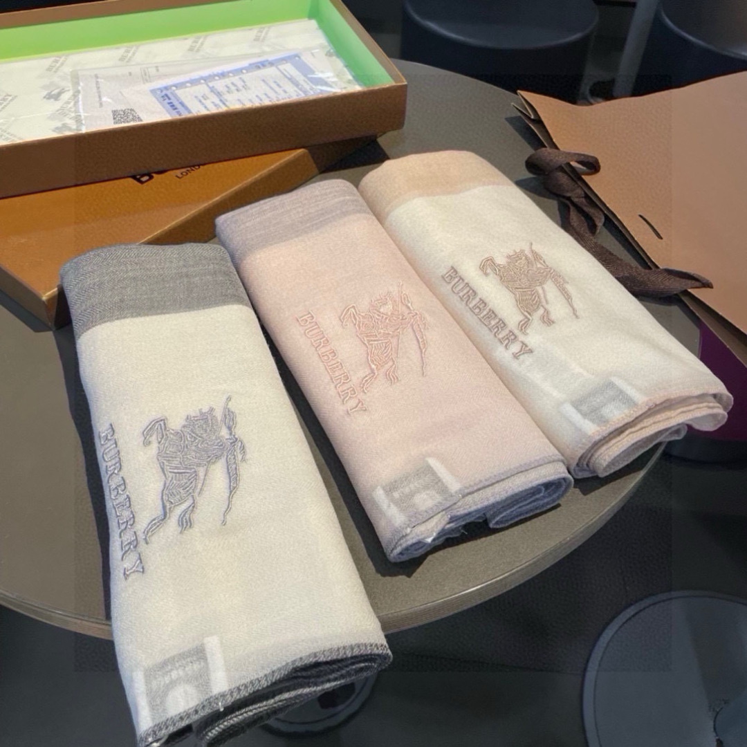 Burberry scarf