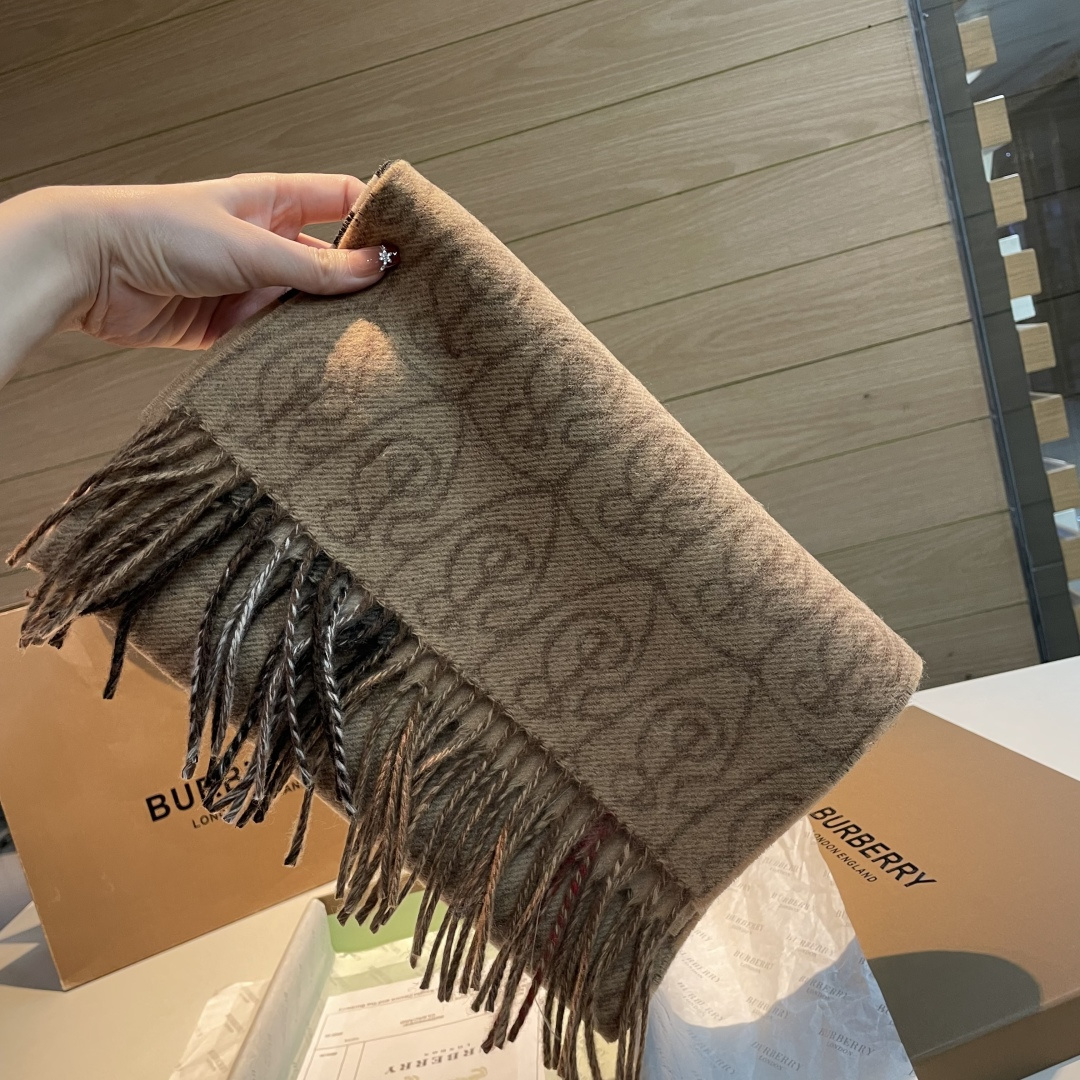 Burberry scarf