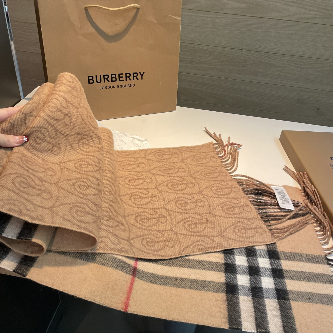 Burberry scarf