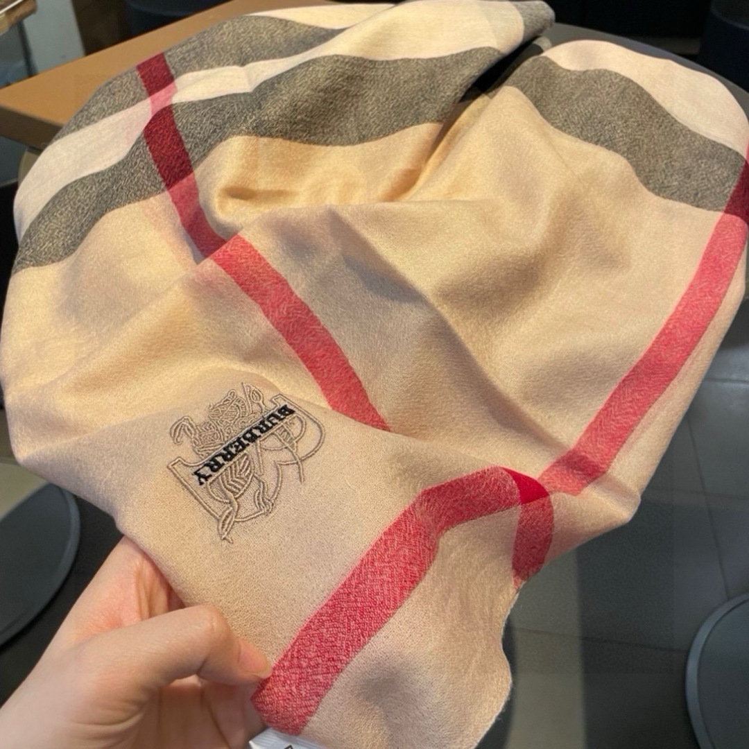 Burberry scarf