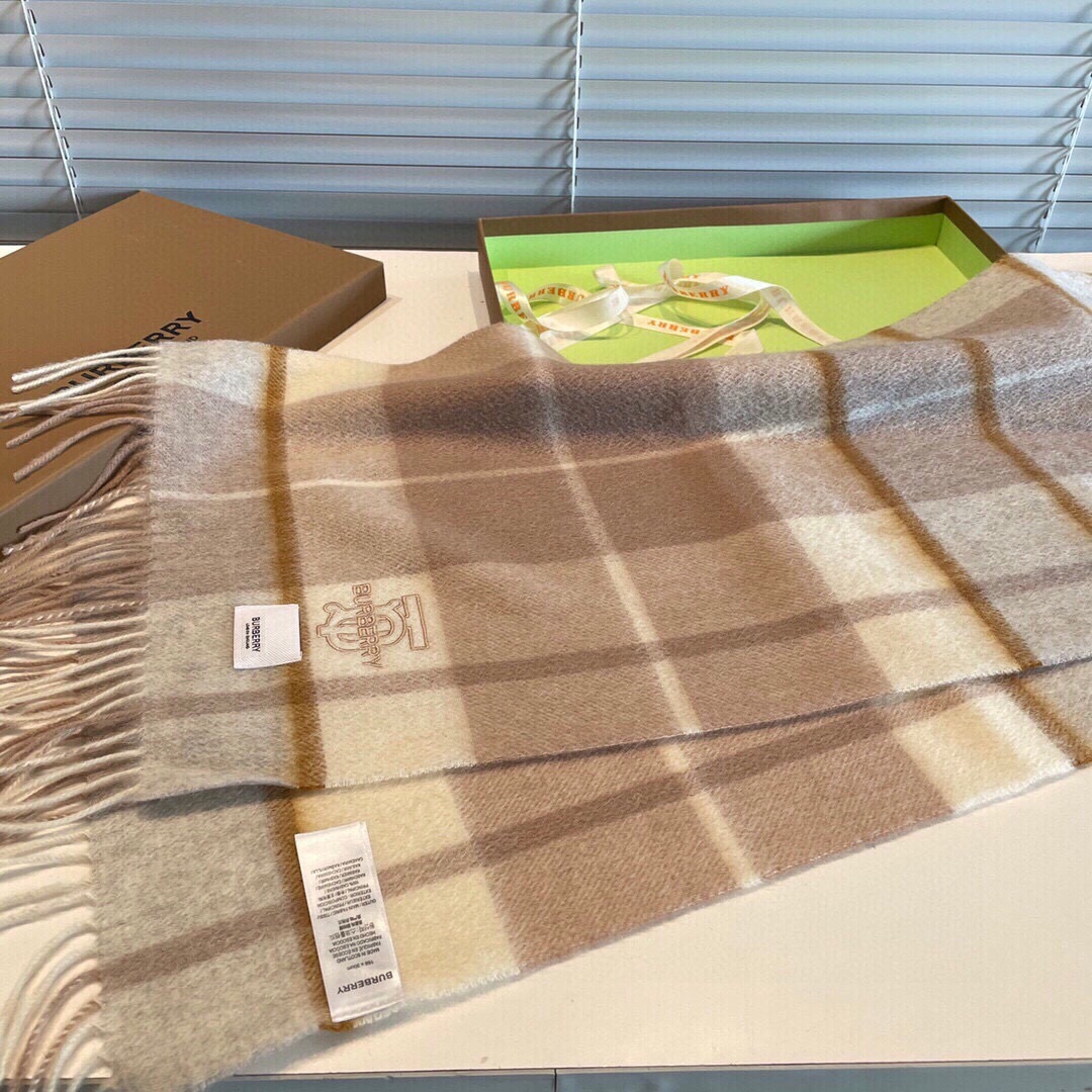Burberry scarf