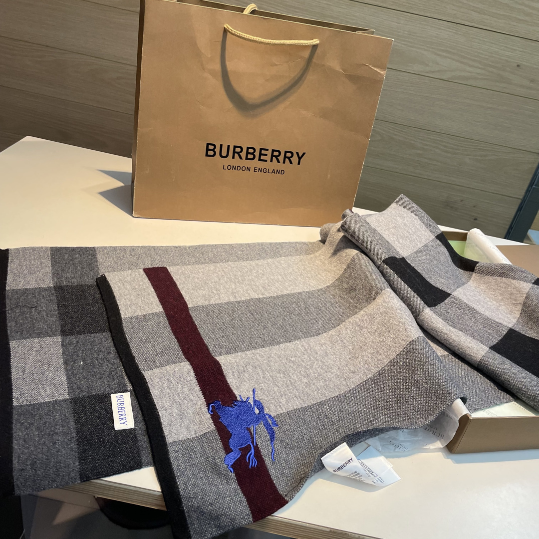 Burberry scarf