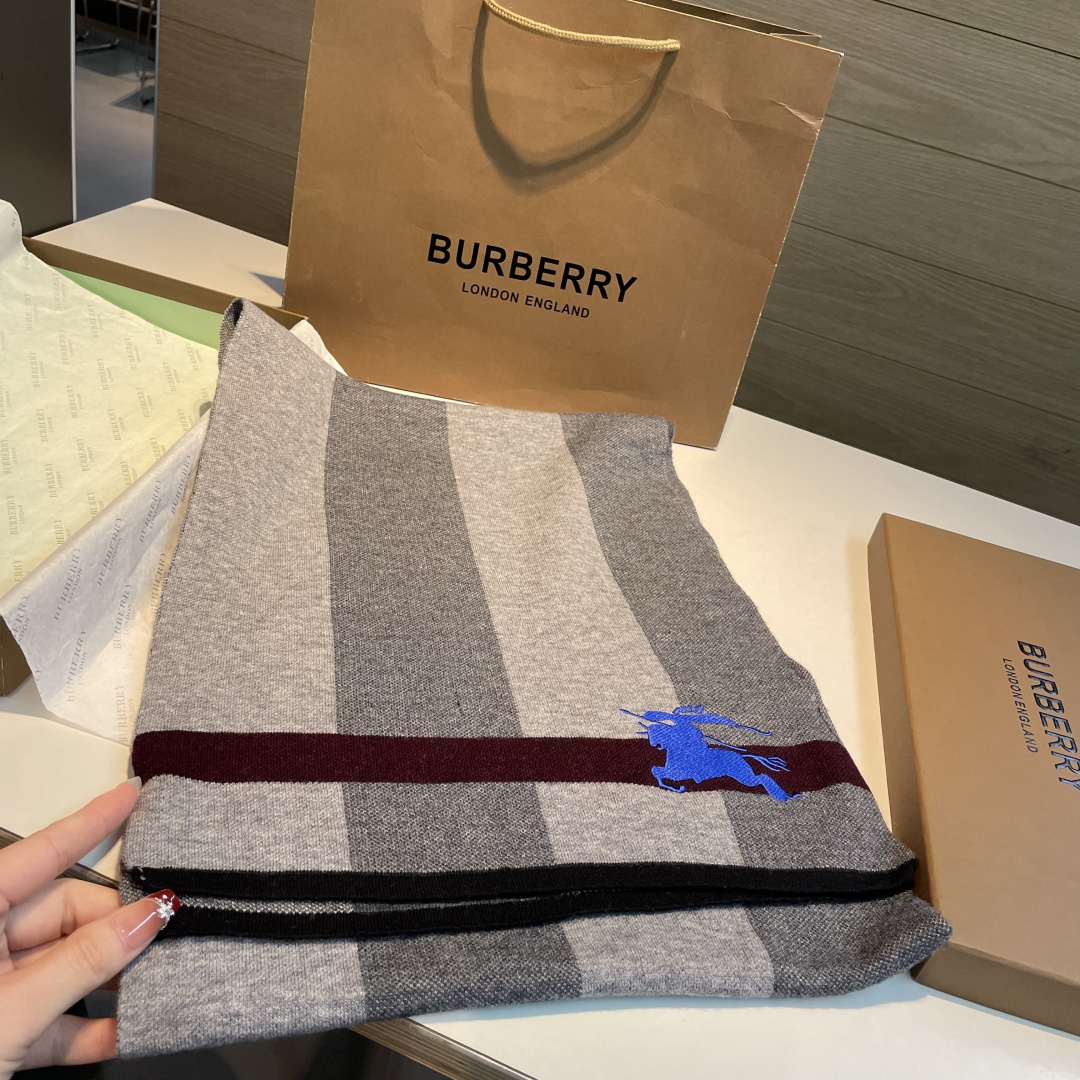 Burberry scarf