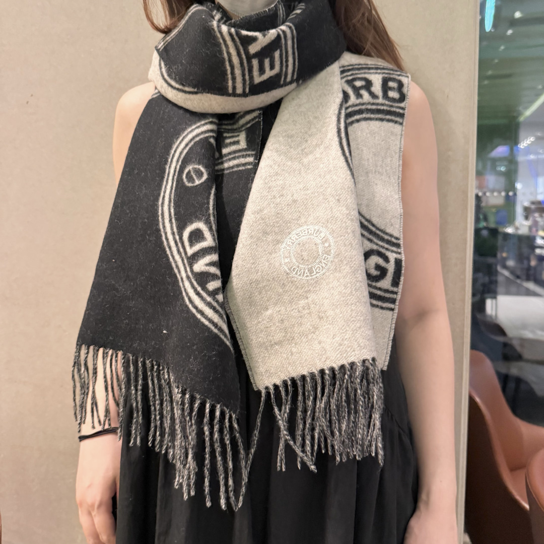 Burberry scarf
