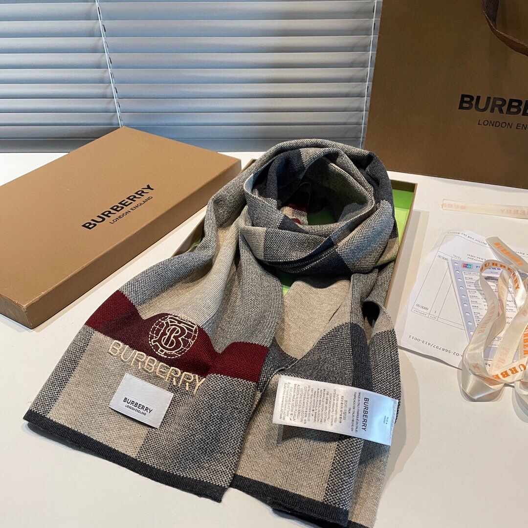 Burberry scarf
