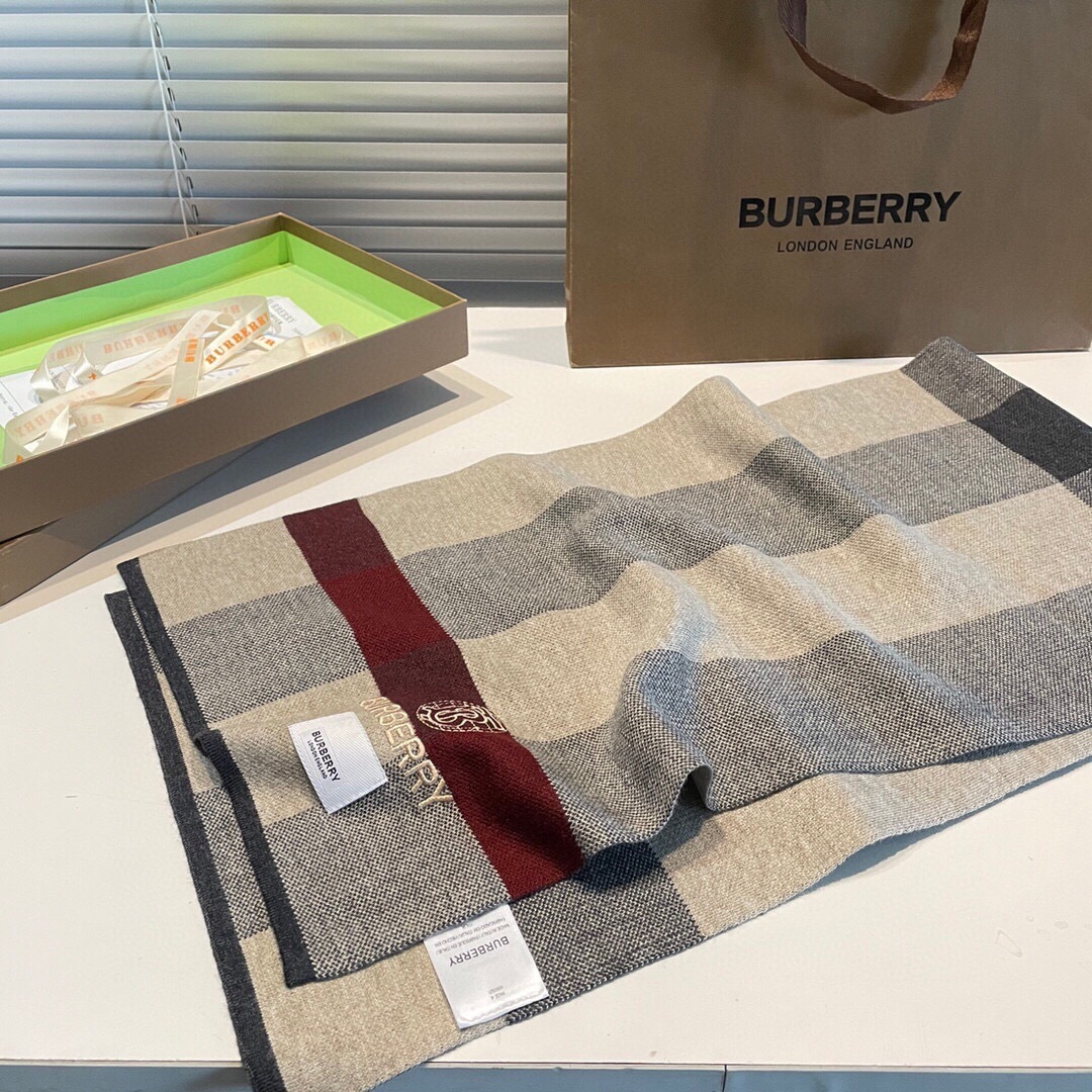 Burberry scarf