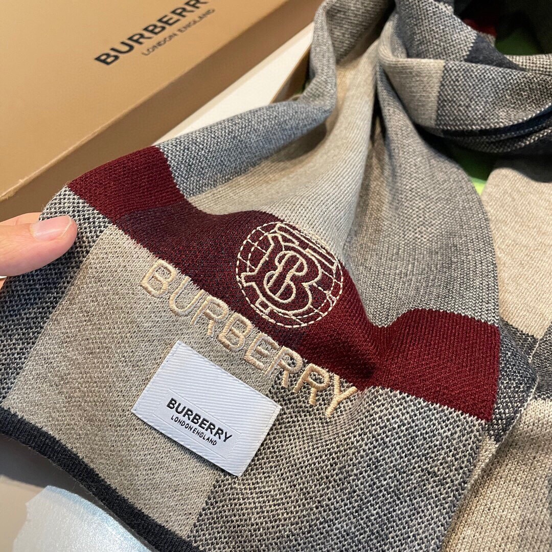 Burberry scarf