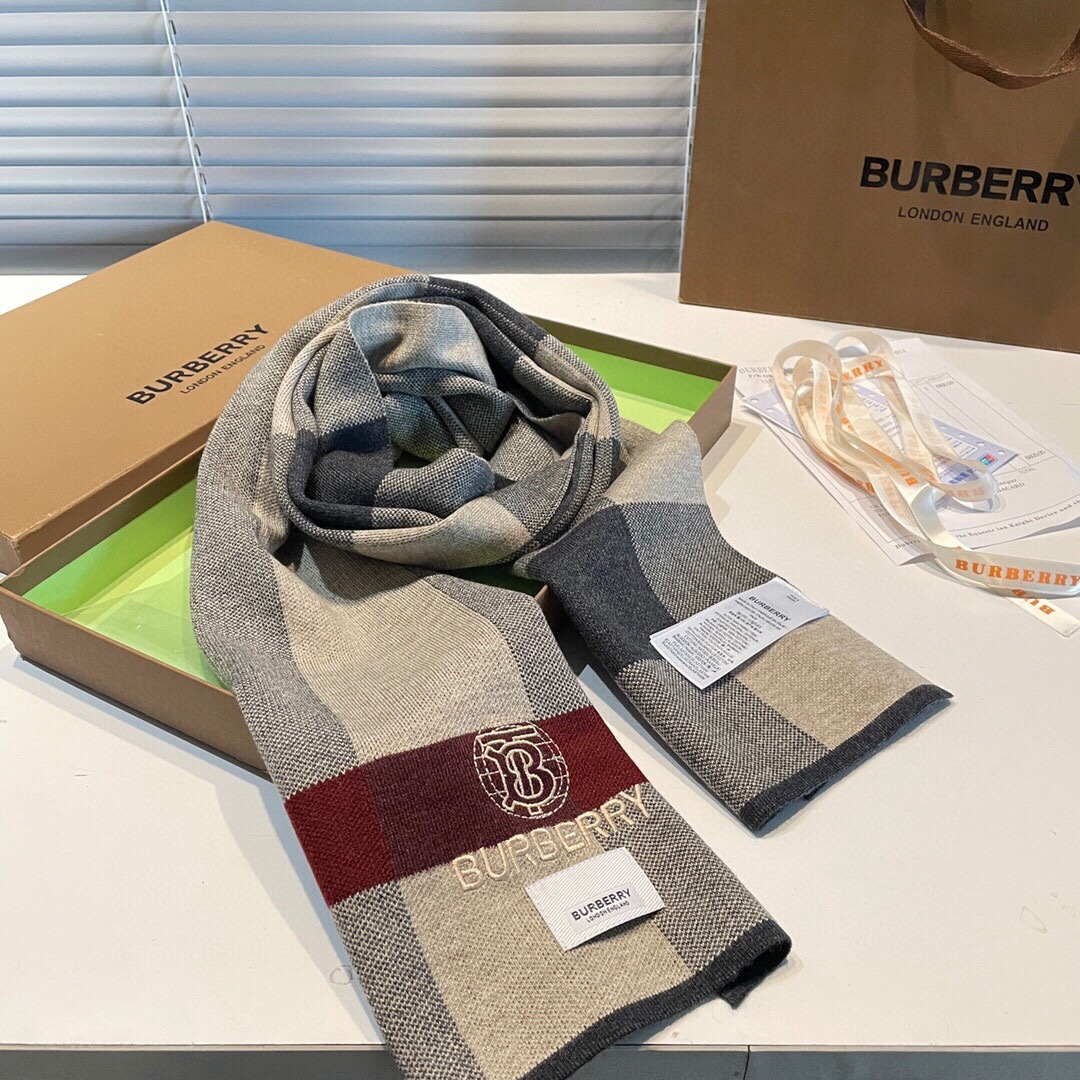 Burberry scarf