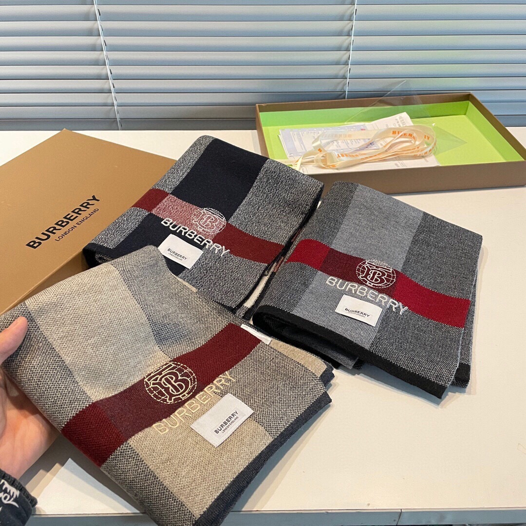 Burberry scarf