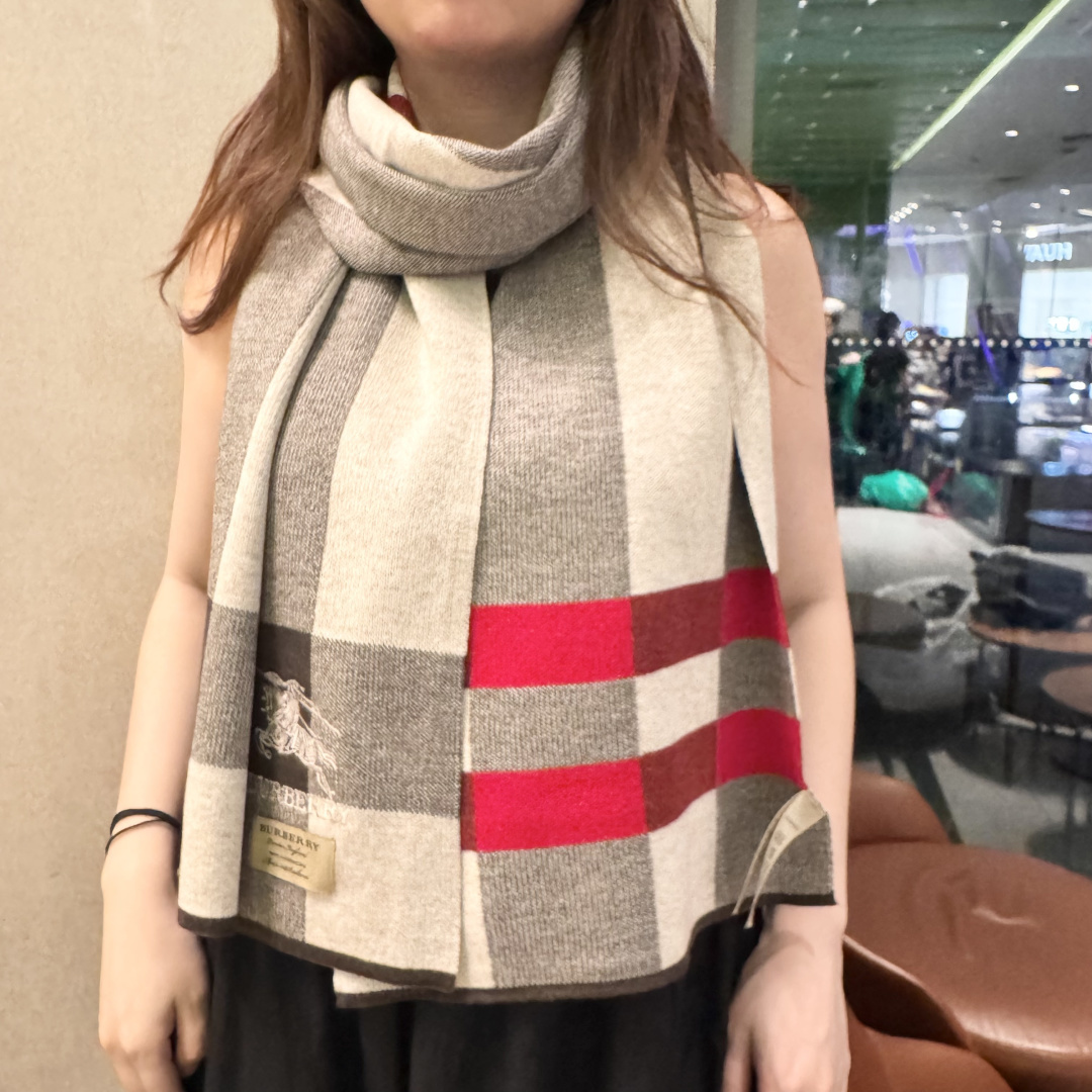 Burberry scarf