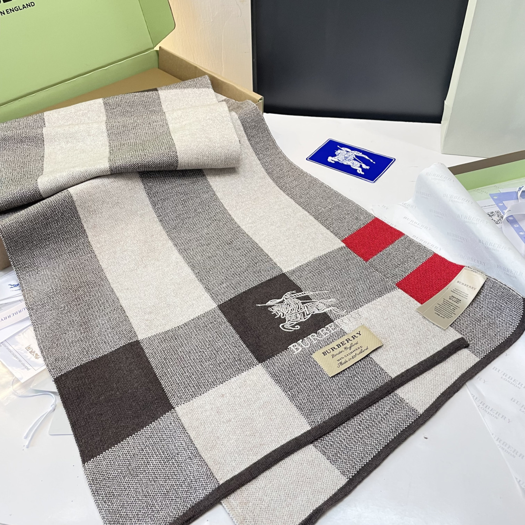 Burberry scarf
