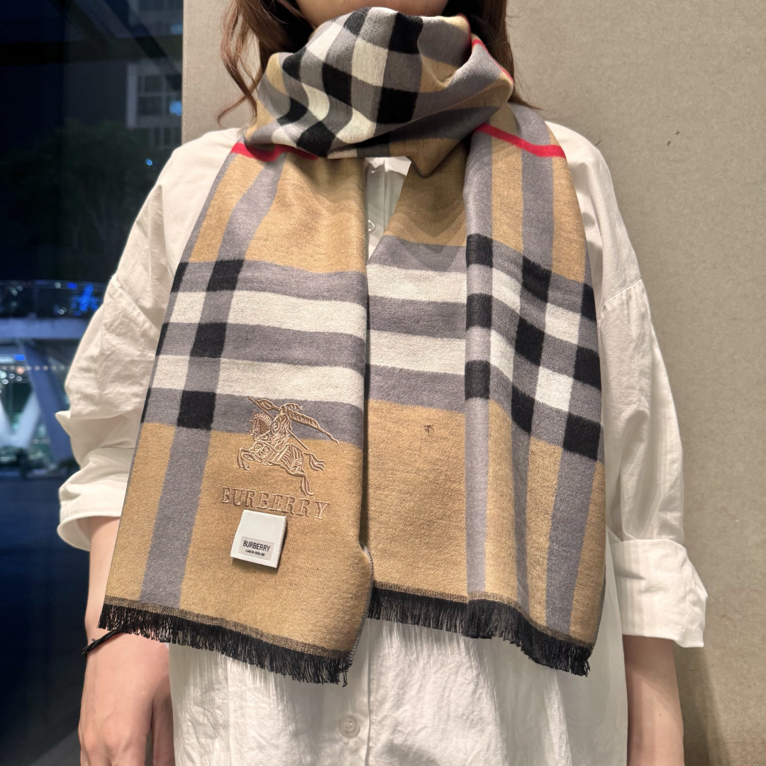 Burberry scarf