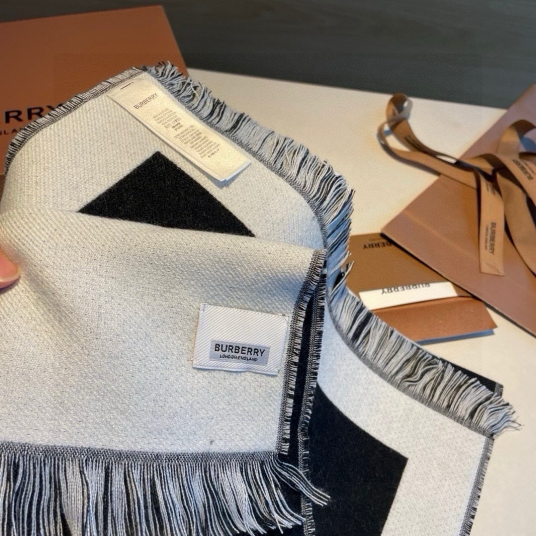 Burberry scarf