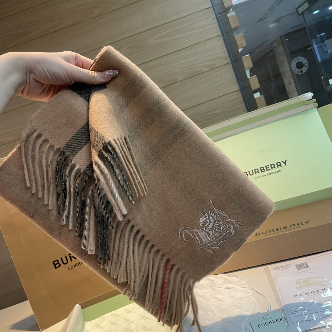 Burberry scarf