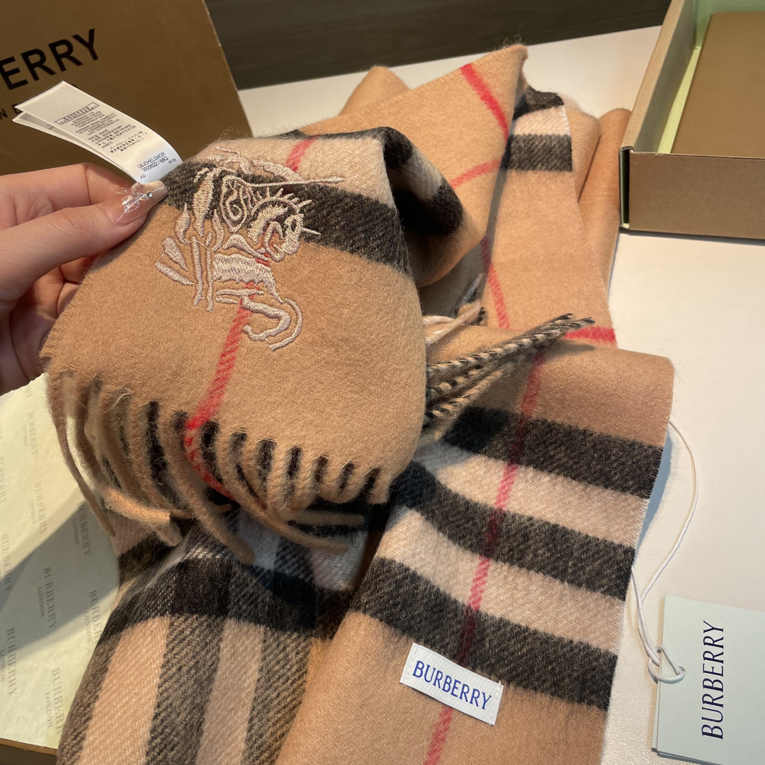 Burberry scarf