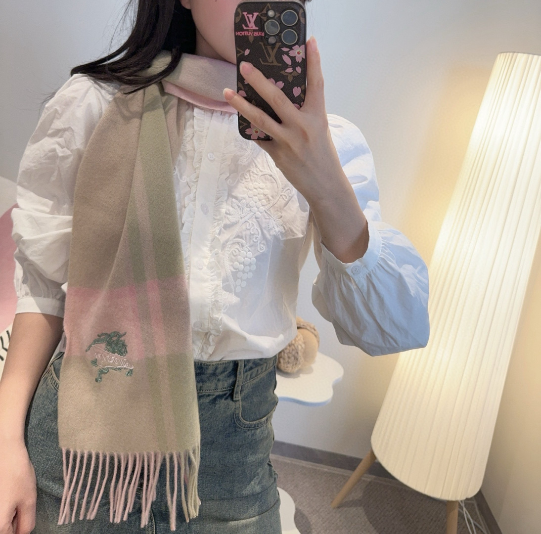 Burberry scarf