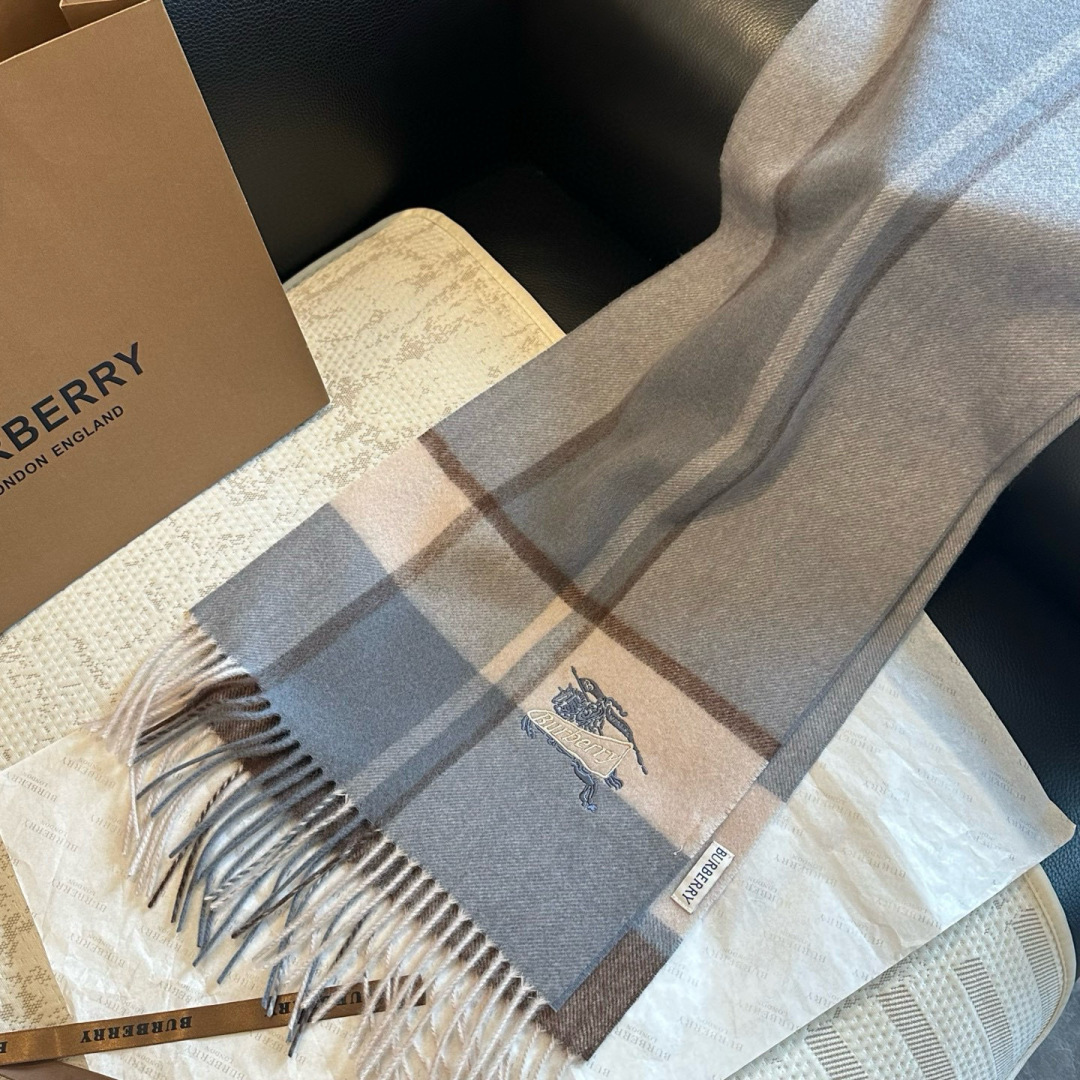 Burberry scarf
