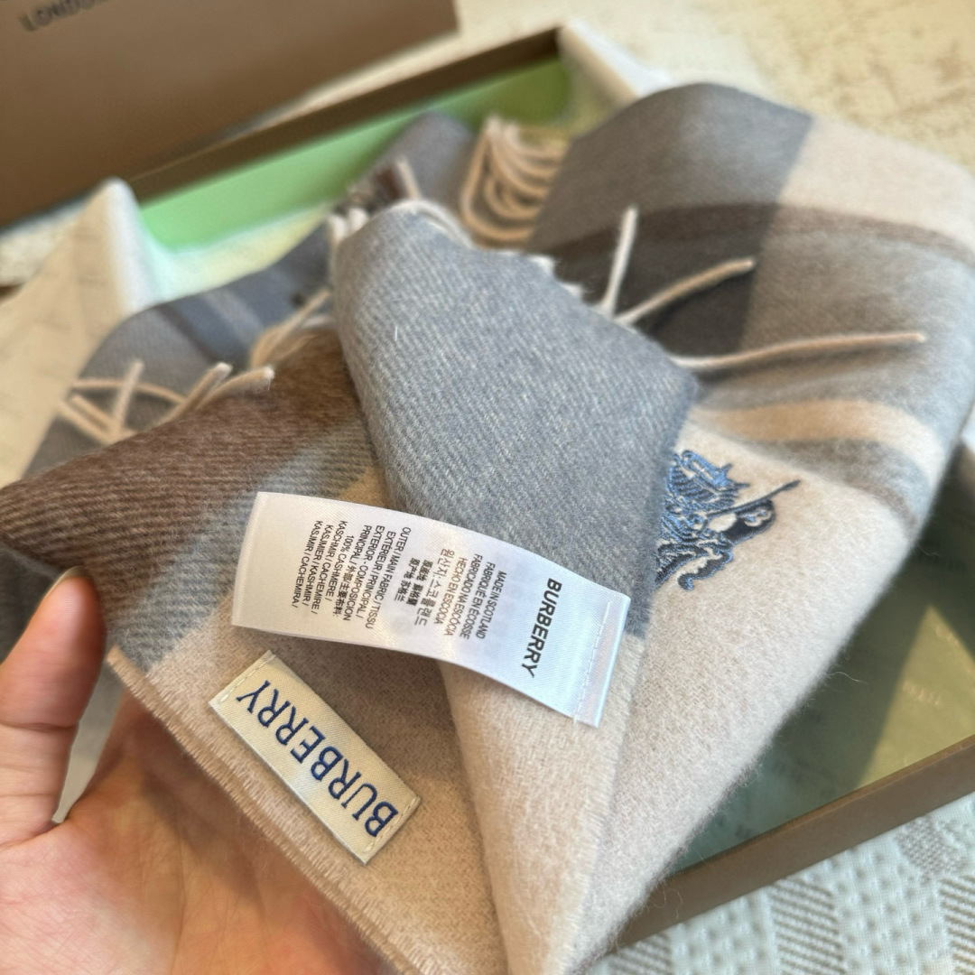 Burberry scarf