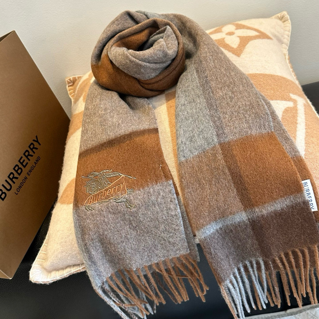 Burberry scarf