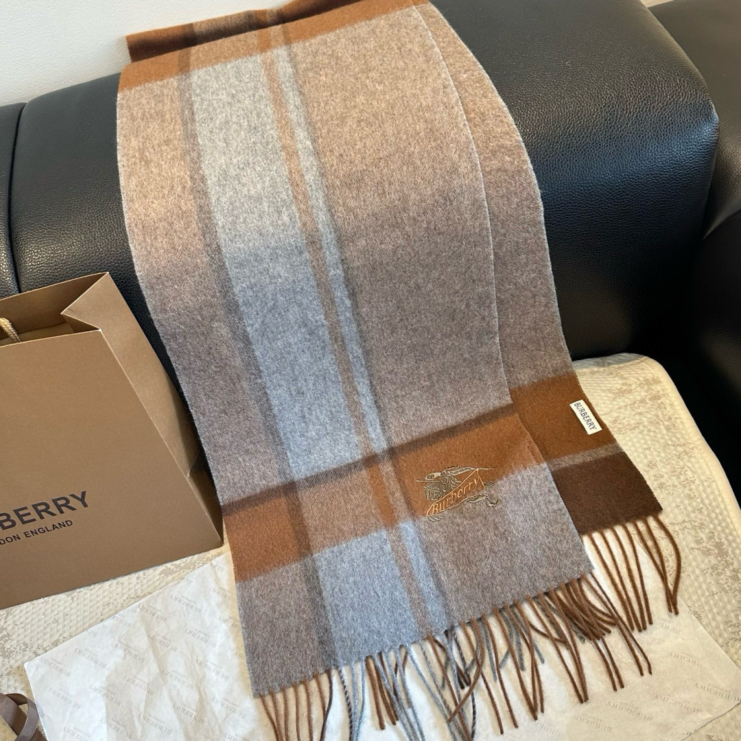 Burberry scarf