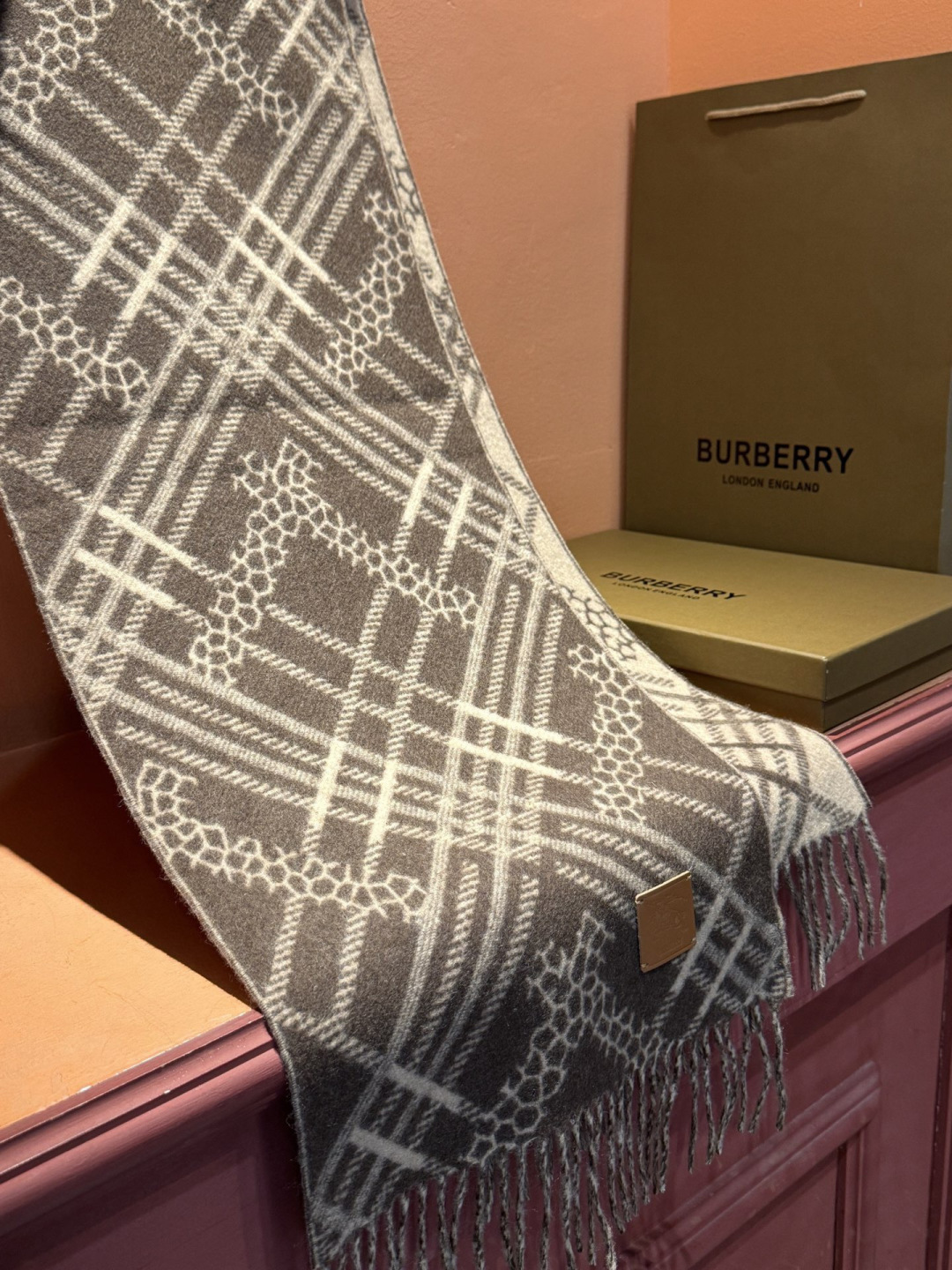 Burberry scarf