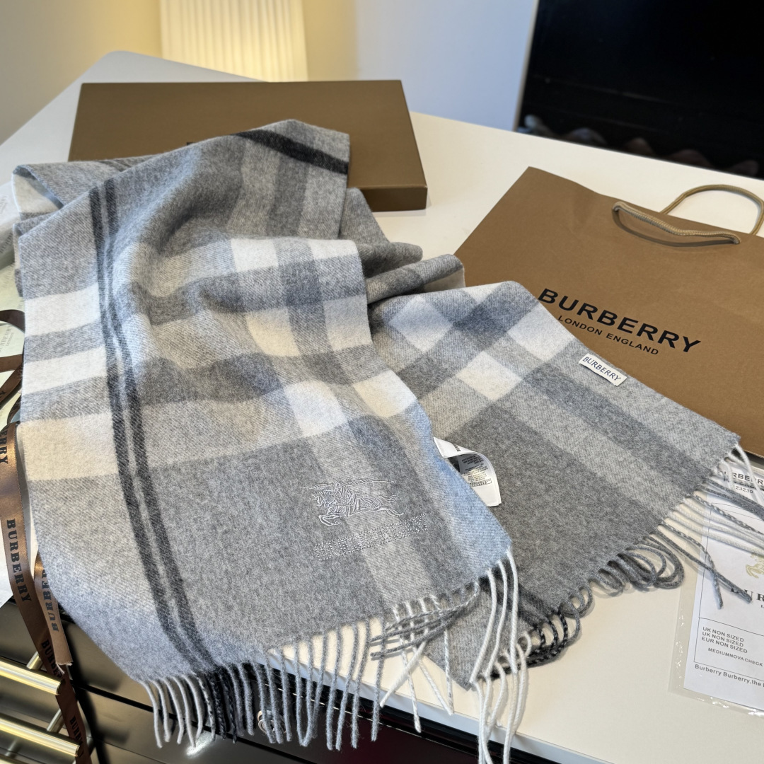 Burberry scarf