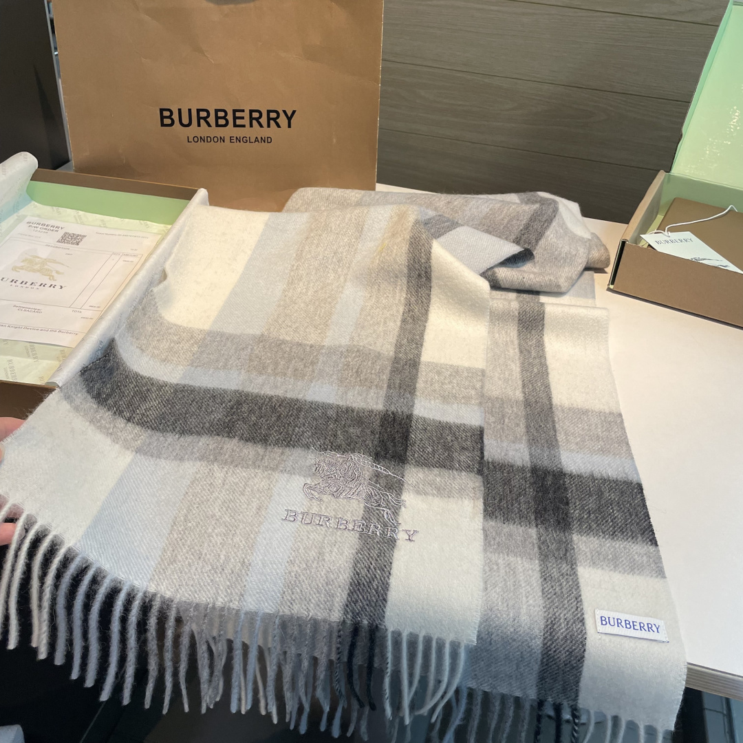 Burberry scarf
